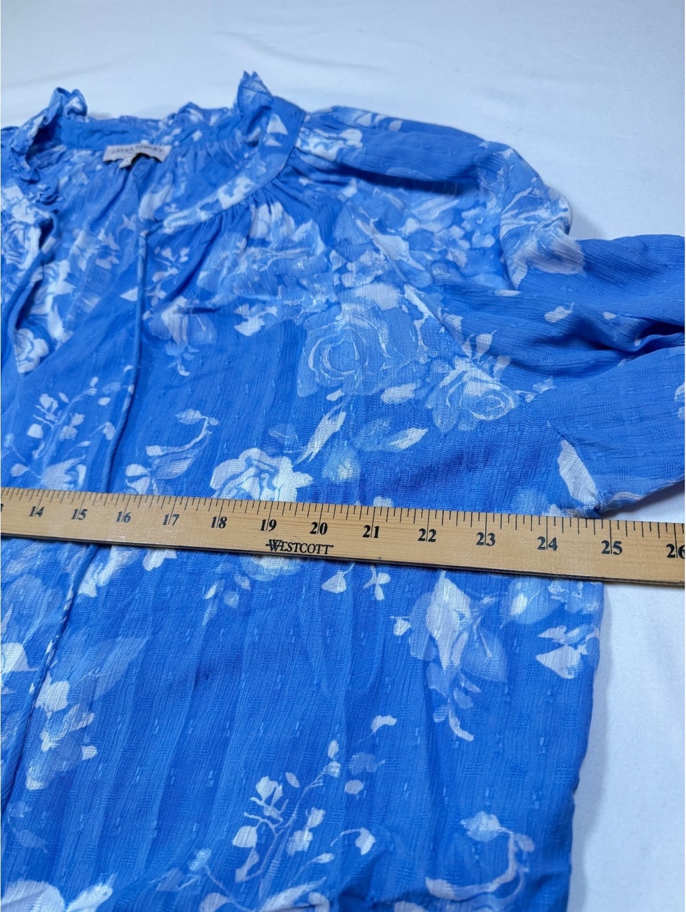 Laura Ashley blue floral blouse - Picture 4 of 6
